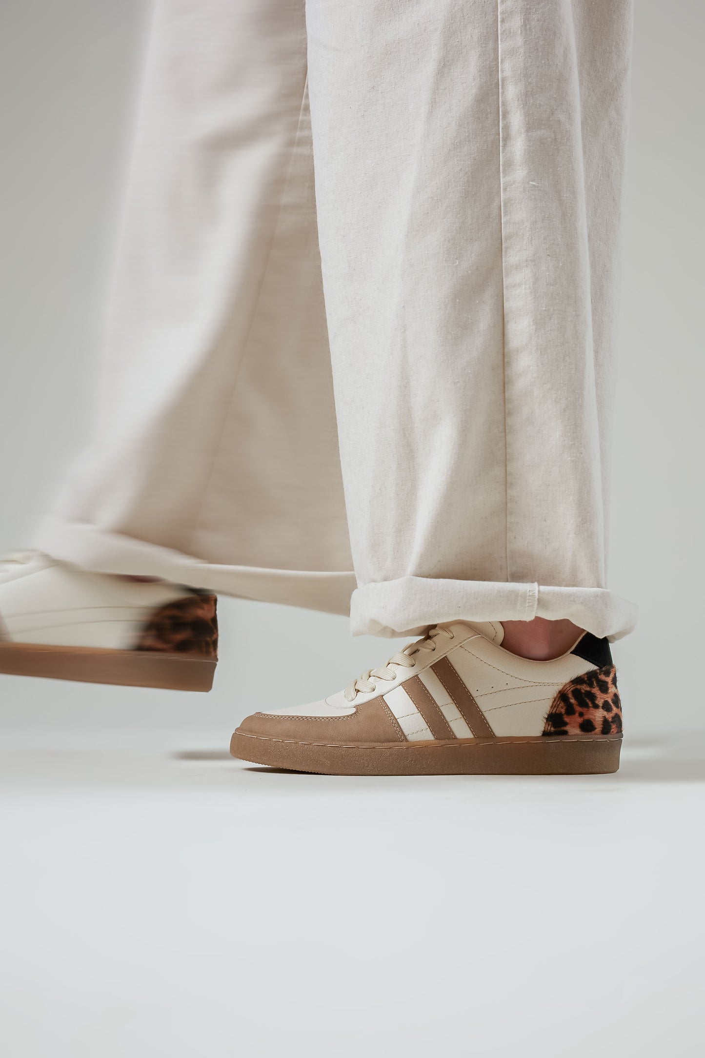 7752 Evian Latte-Leopardo