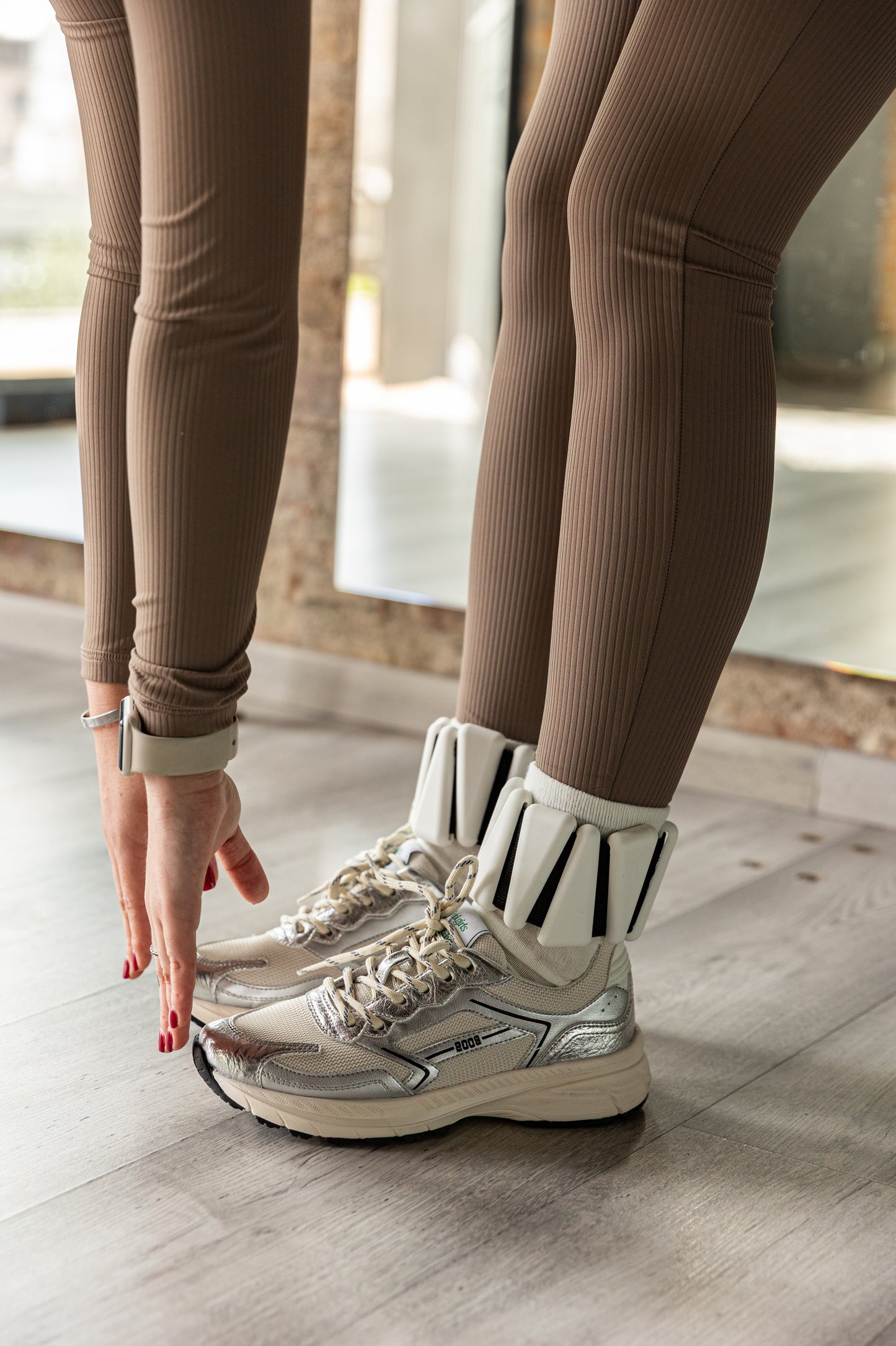 9451 ATHLEISURE SILVER
