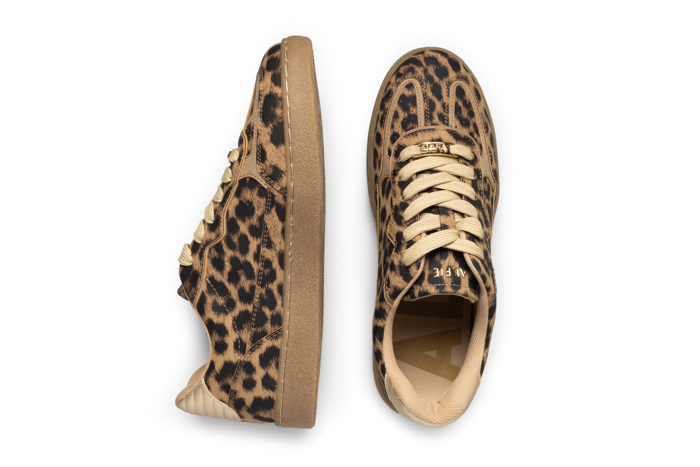 7757 Evian Coffe Leopardo