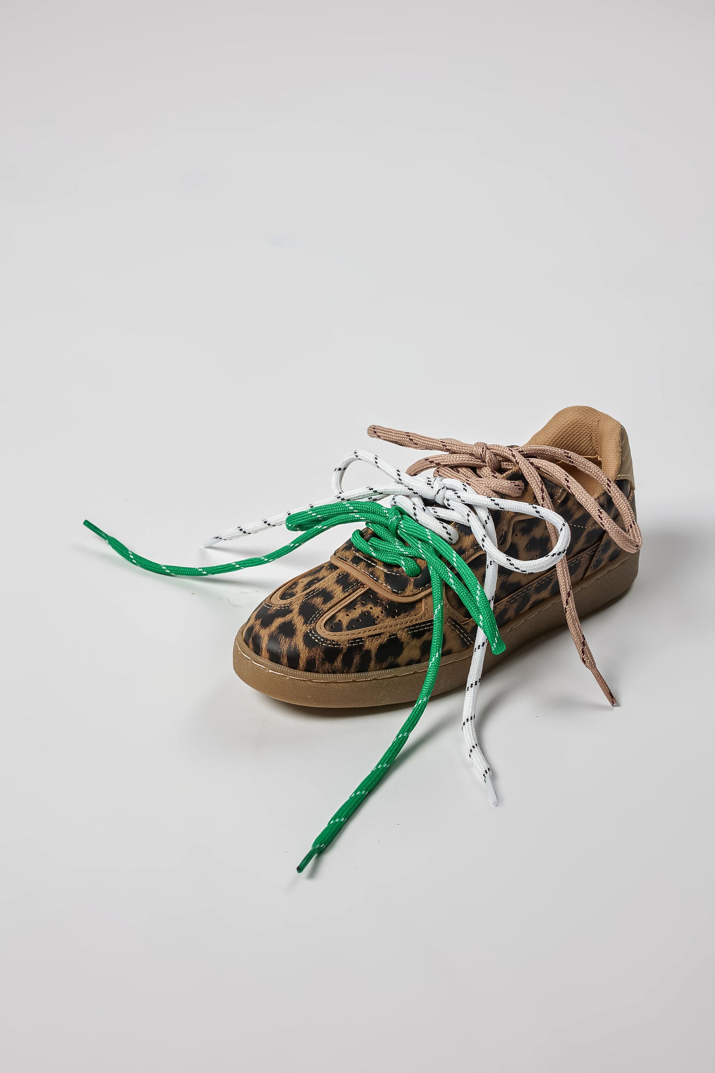 7757 Evian Coffe Leopardo