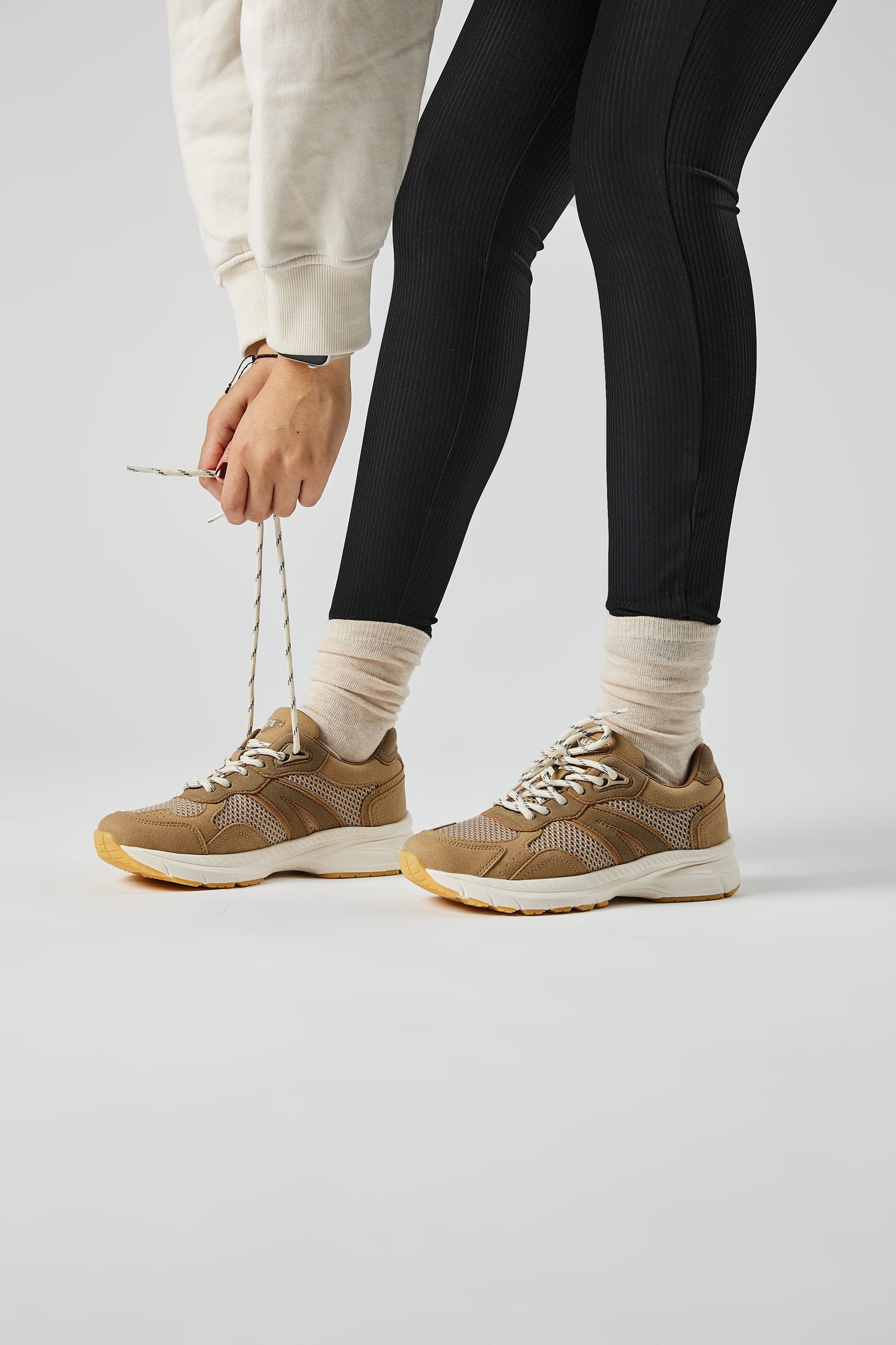 9452 ATHLEISURE ARENA